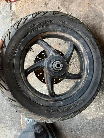 piaggio onderdelen (kijk beschrijving) beschikbaar voor biedingen