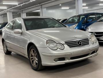 Mercedes C180 2.0 Benzine 2001 Zo Meenemen! beschikbaar voor biedingen