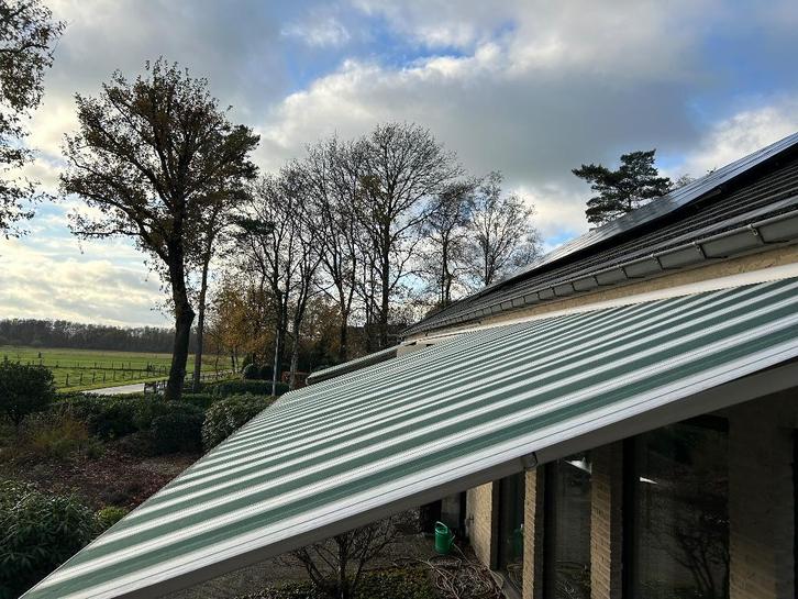 Zonneschermen, Tuin en Terras, Zonneschermen, Gebruikt, Knikarmscherm, 150 tot 300 cm, 250 cm tot 450 cm, Elektrisch, Ophalen