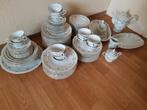 Compleet koffie en eetservies 12 personen, Ophalen, Zo goed als nieuw, Overige stijlen, Porselein