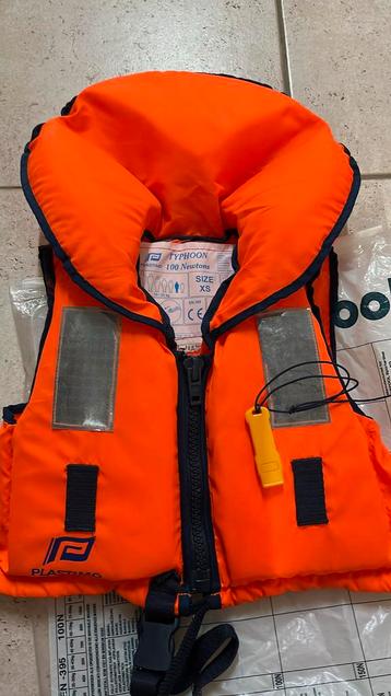 Reddingsvest, zwemvest typhoon XS, Watersport en Boten, Watersportkleding, Ophalen, Zo goed als nieuw