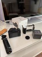SONY ZV-E10 MK2 + 16-50 KİT LENS MK2 + EXTRAS, Ophalen of Verzenden, Zo goed als nieuw, Sony