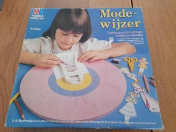 Vintage MB Modewijzer - 1981