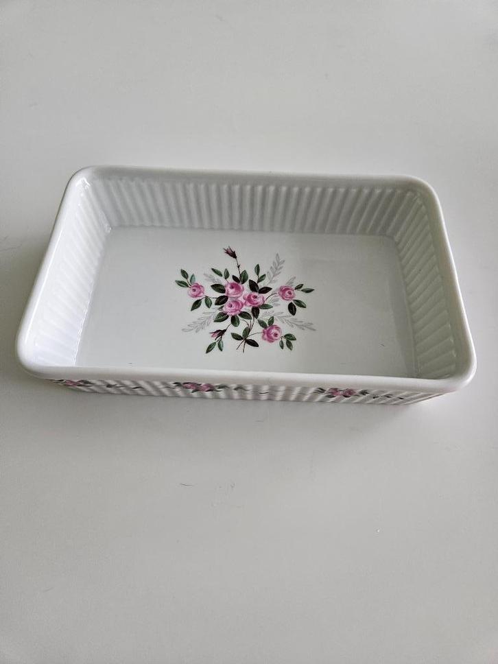 porseleinen schoteltje van Apilco, Antiek en Kunst, Antiek | Porselein, Ophalen of Verzenden