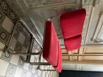Twee mooie rode stoelen met buizen frame, Ophalen, Stof, Twee