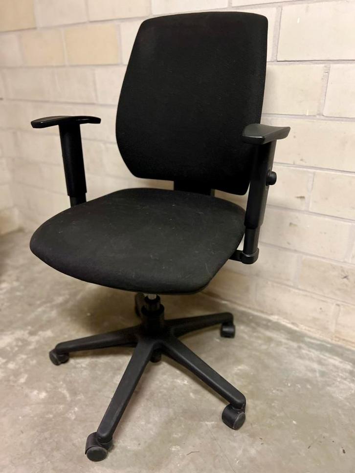 Ergonomische Bureaustoel in zeer goede staat, Huis en Inrichting, Bureaustoelen, Zo goed als nieuw, Bureaustoel, Ophalen