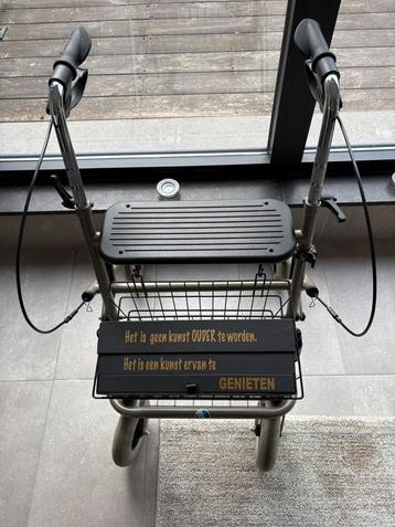 Déambulateur robuste avec siège et panier robustes, Divers, Enlèvement ou Envoi, Pliable, Utilisé