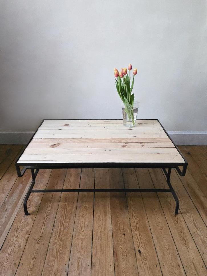 Salontafel in smeedijzer + natuursteen / hout / gerookt glas, Huis en Inrichting, Tafels | Salontafels, Zo goed als nieuw, Minder dan 50 cm