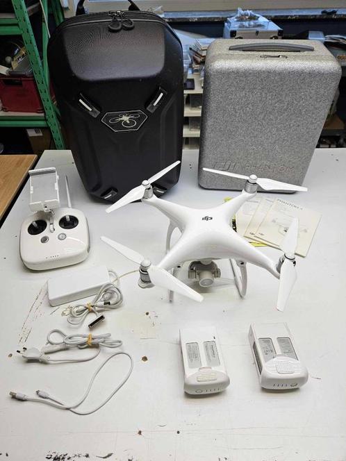 DJI Phantom 4 Drone + Draagtas, Hobby en Vrije tijd, Modelbouw | Radiografisch | Helikopters en Quadcopters, Zo goed als nieuw