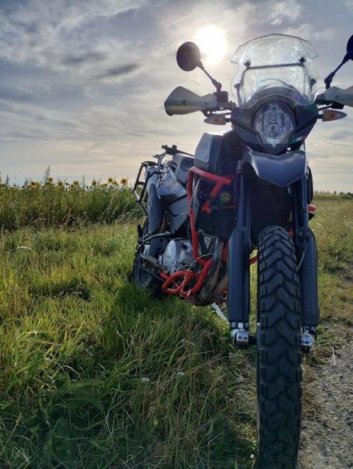 SWM Superdual X, Motoren, Motoren | Overige merken, Particulier, Enduro, meer dan 35 kW, 1 cilinder, Motorrijbewijs A, ABS, LED Verlichting