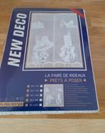 Paar gordijnen „klaar om te installeren”. Patronen van katte, Huis en Inrichting, Ophalen of Verzenden, Nieuw, Wit, 50 tot 100 cm