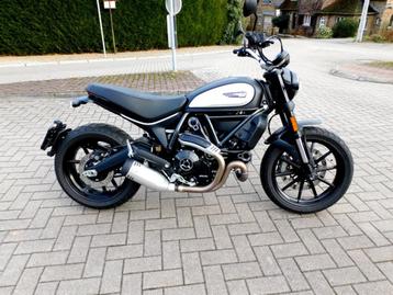 Ducati Scrambler Dark Série 800 cc , 700 km , garantie 1 an