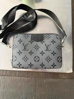 saccoche « LV », Bijoux, Sacs & Beauté, Sacs | Sacs à bandoulière, Enlèvement ou Envoi, Comme neuf