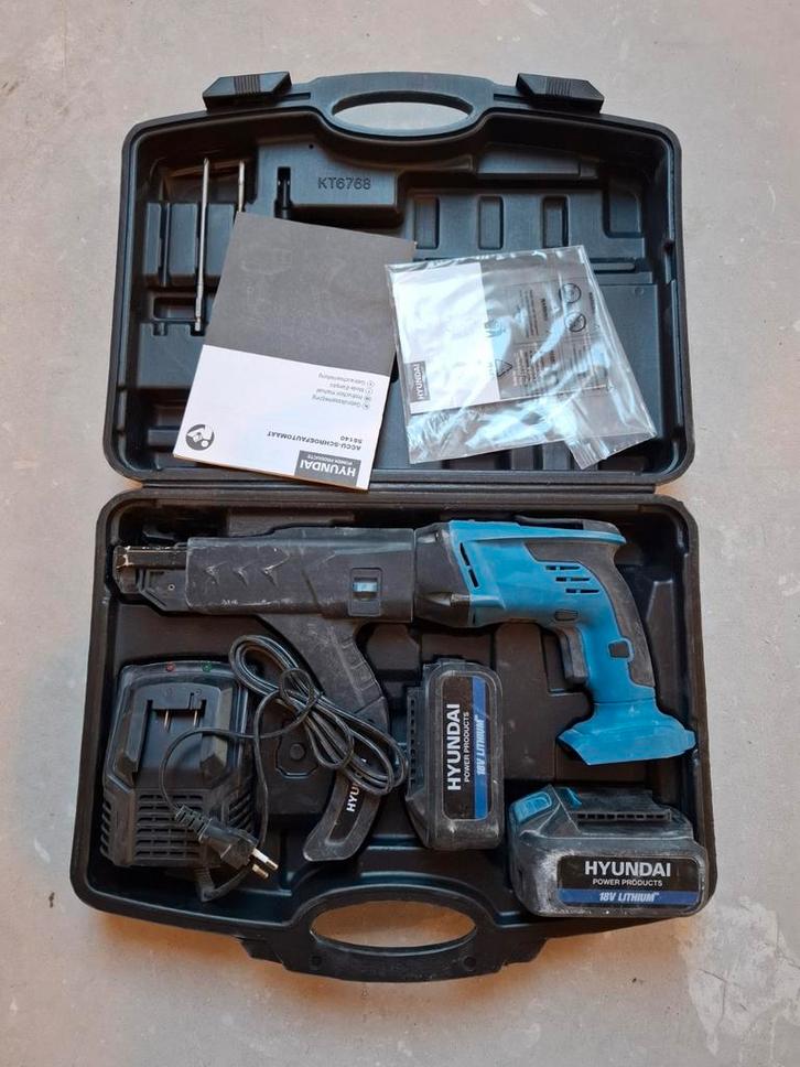 Gyproc bandschroefmachine met schroeven bijna nieuw, Doe-het-zelf en Bouw, Gereedschap | Handgereedschap, Ophalen