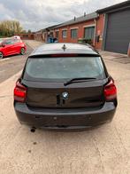 BMW 1 SERIE ✅116i GARANTIE CARPLAY BENZINE EURO6, Auto's, 100 kW, 4 cilinders, Lichtsensor, Zwart