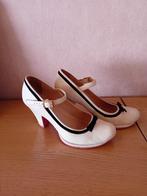 Pumps retro look van Cristofoli maat 38, Kleding | Dames, Ophalen, Pumps, Beige, Cristofoli