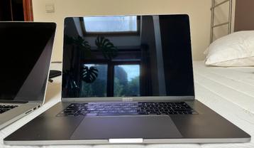 MacBook Pro 2,6 GHz 6-core Intel Core i7 512 GB beschikbaar voor biedingen