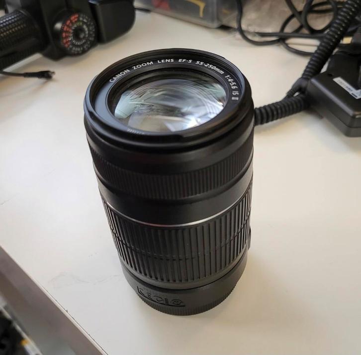 Canon EF S 55-250 mm 1:4,5-5,6 IS, TV, Hi-fi & Vidéo, Photo | Lentilles & Objectifs, Comme neuf, Enlèvement