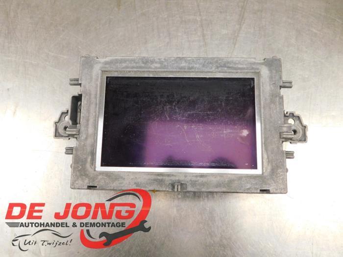 Display Interieur van een Mercedes E-Klasse, Auto-onderdelen, Interieur en Bekleding, Mercedes-Benz, Gebruikt, 3 maanden garantie