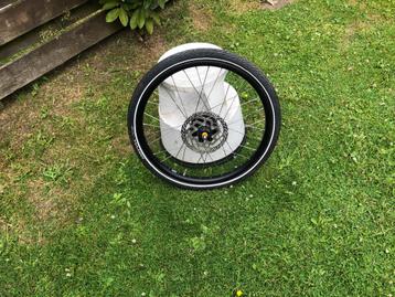 :24 inch achterwiel 5 vesnellingen schijfrem/NIEUW beschikbaar voor biedingen