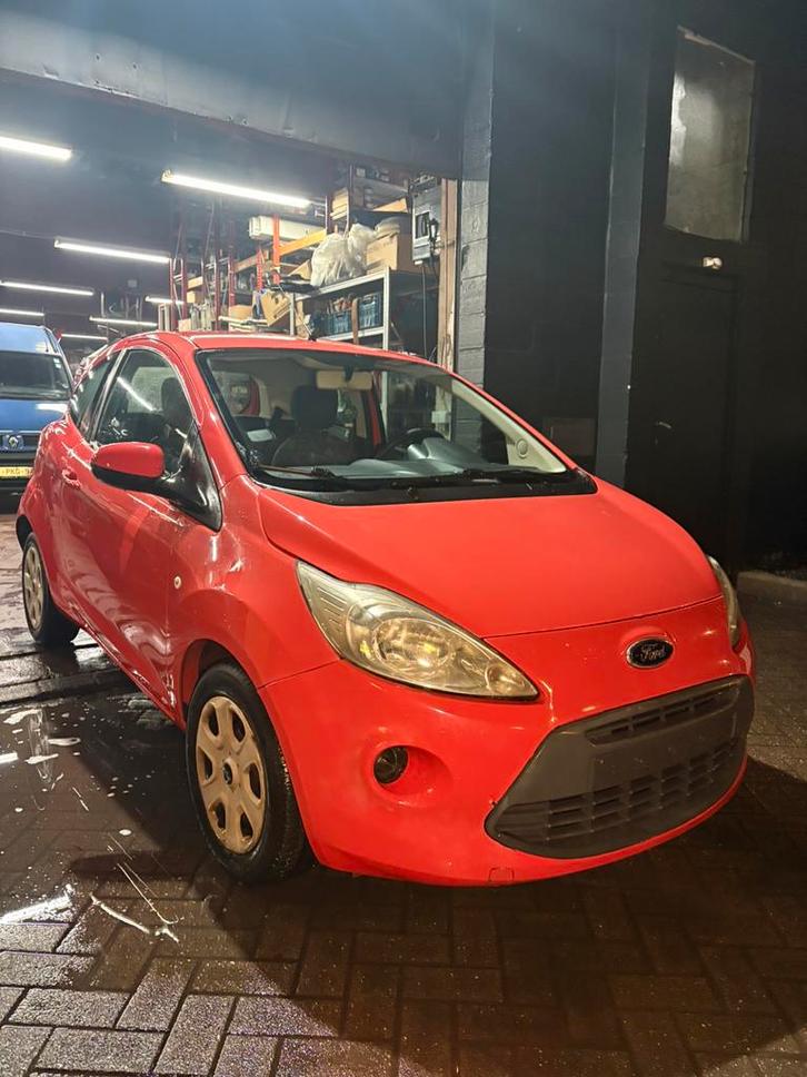 Marchand Ford KA 1.2i 120.000km, Autos, Ford, Particulier, Ka, Essence, Boîte manuelle, Enlèvement