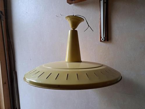 Suspension ‘”U.F.O” jaune, Maison & Meubles, Lampes | Suspensions, Utilisé, 50 à 75 cm, Métal, Enlèvement ou Envoi