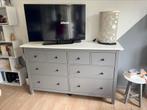 Hemnes grijs en wit dressoir, Huis en Inrichting, Ophalen, Zo goed als nieuw