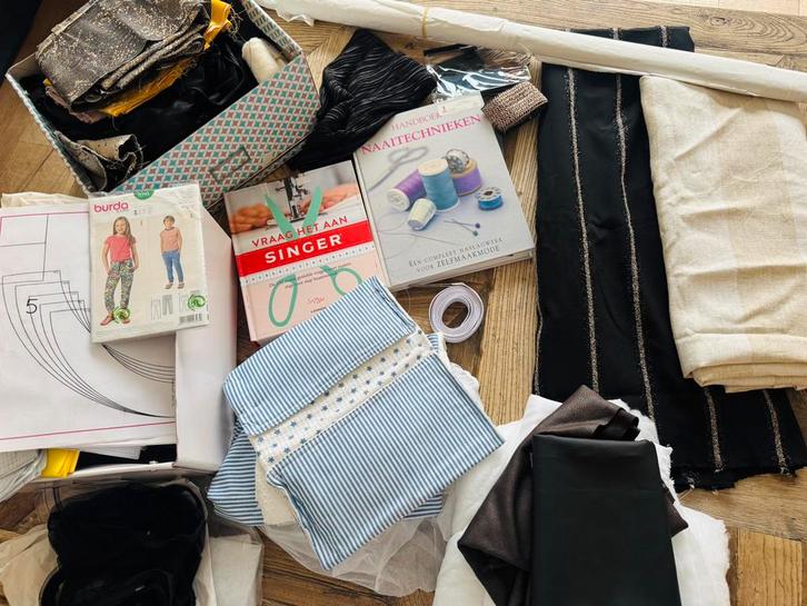 Allerlei naaigerief, Hobby en Vrije tijd, Naaien en Fournituren, Zo goed als nieuw, Kant, Ophalen of Verzenden