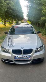 Te koop bmw e90 318i, Auto's, Zwart, Adaptieve lichten, Handgeschakeld, 5 deurs