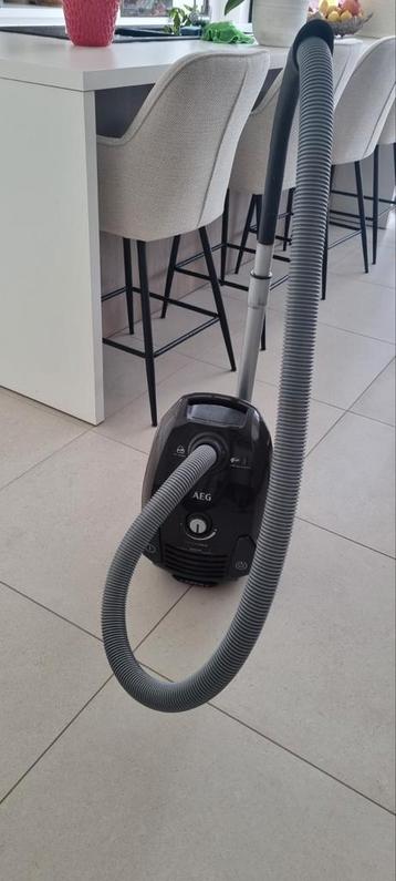 Aspirateur AEG, Enlèvement