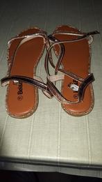 Sandalen goudkleurig maat 38, Ophalen