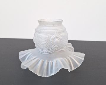 Antiek satijnglas lampenkapje Art Nouveau/Art Deco beschikbaar voor biedingen