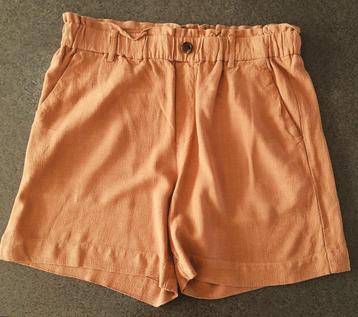 Te koop: Nieuw! Mooie bruine short, 42. beschikbaar voor biedingen
