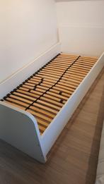 Degelijk 1 persoonsbed te koop., Huis en Inrichting, Slaapkamer | Bedden, Ophalen, 200 cm, 90 cm