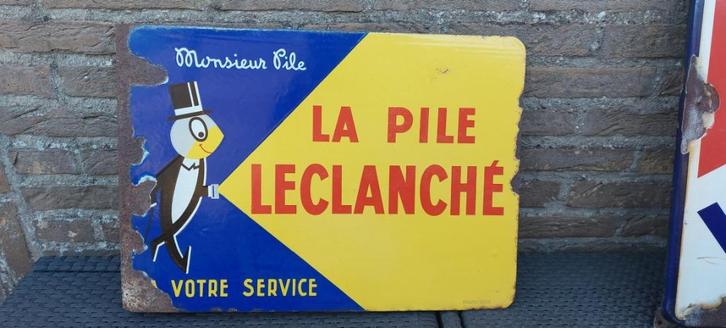 Prachtig oud emaillebord Monsieur Pile Emaillerie Strasbourg, Verzamelen, Merken en Reclamevoorwerpen, Zo goed als nieuw, Reclamebord