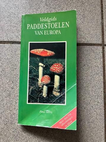 veldgids paddenstoelen van europa - paddestoelen beschikbaar voor biedingen