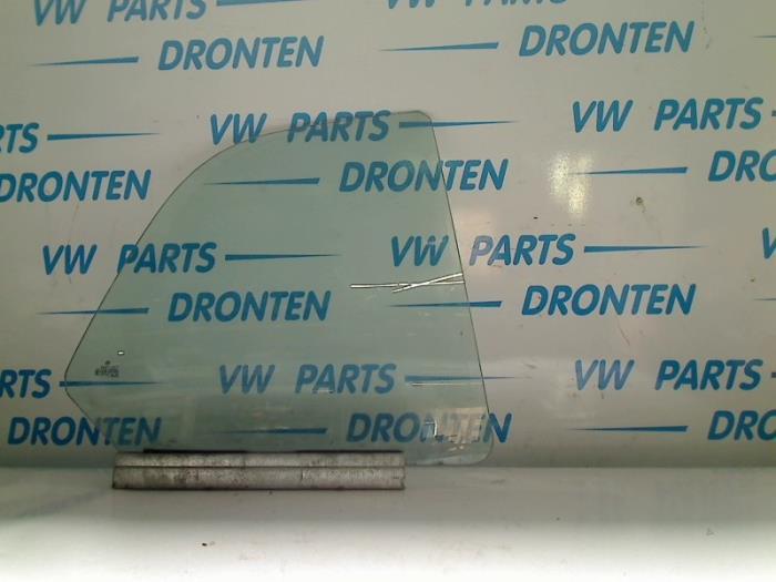Vitre portière 4portes arrière droite d'un Volkswagen Golf, Autos : Pièces & Accessoires, Vitres & Accessoires, Volkswagen, Utilisé