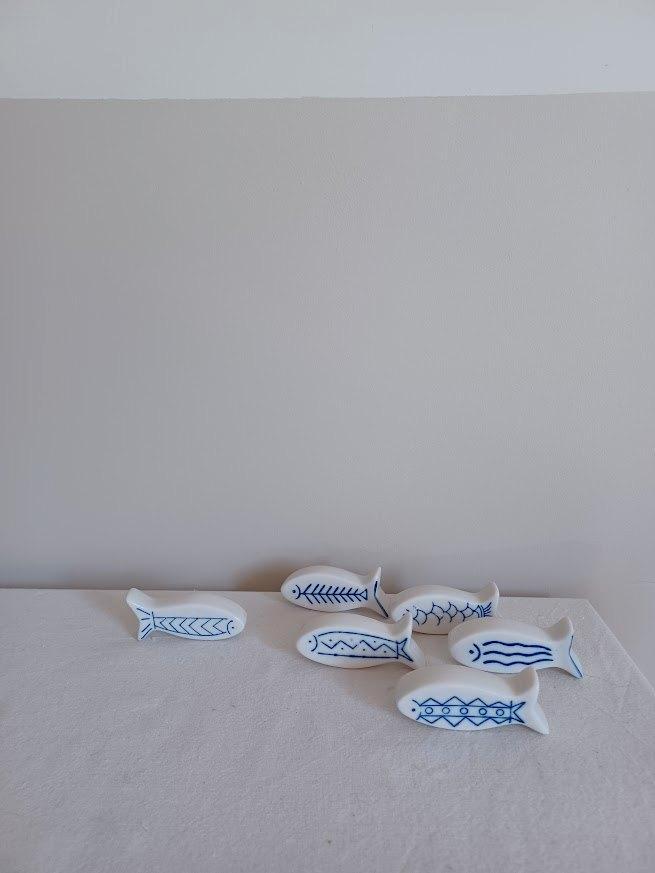 6 porseleinen messenleggers vis - Movitex - muurdecoratie, Huis en Inrichting, Woonaccessoires | Overige, Nieuw, Ophalen of Verzenden