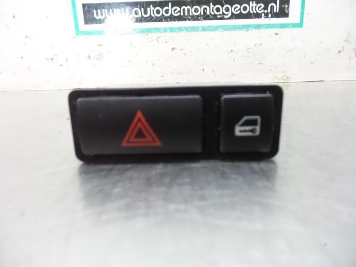 Paniekverlichtings Schakelaar van een BMW X5 (X5 00-), Auto-onderdelen, Dashboard en Schakelaars, BMW, Gebruikt, Ophalen of Verzenden