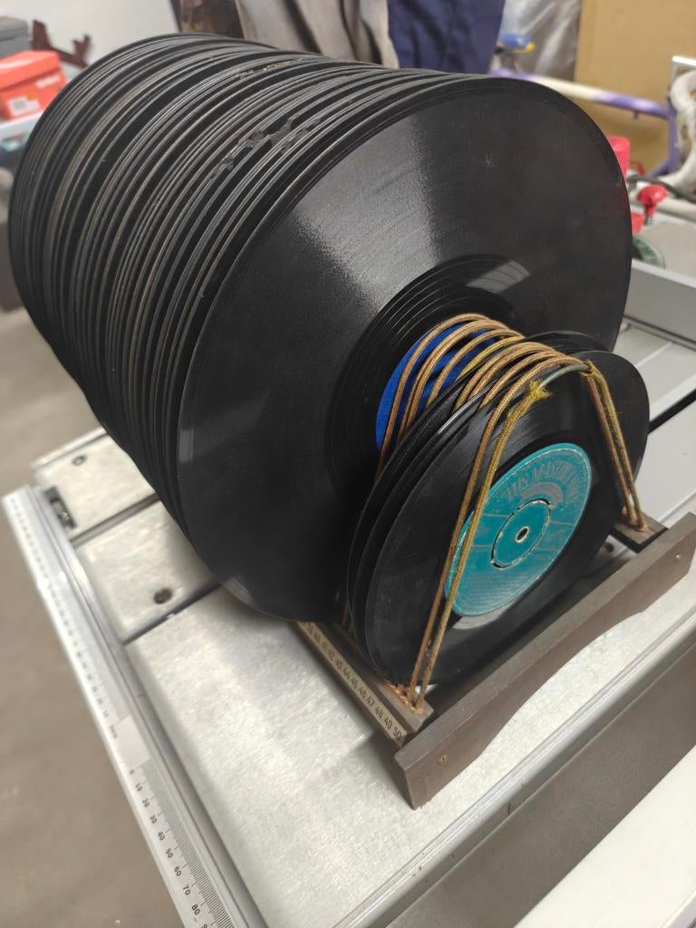 Vintage platenrek + inhoud, Ophalen, 1960 - 1969, Gebruikt, Levenslied of Smartlap