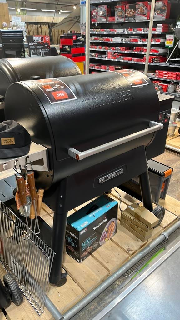 Traeger Ironwood 650, Tuin en Terras, Ophalen, Zo goed als nieuw