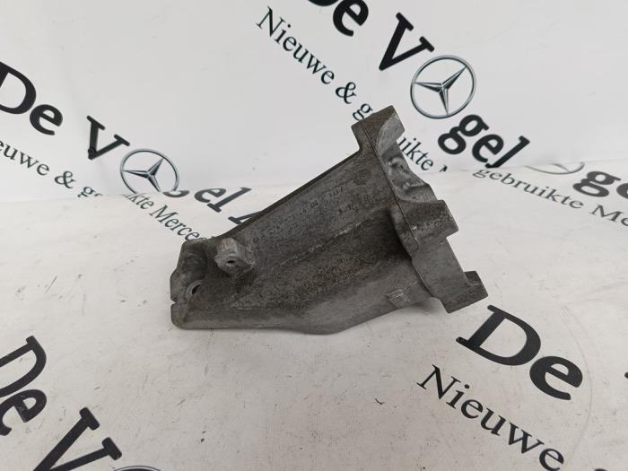 Support moteur d'un Mercedes GLC-Klasse, 3 mois de garantie, Utilisé, -, -