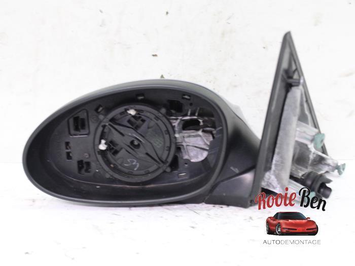 Rétroviseur extérieur gauche d'un BMW 1-Serie, Autos : Pièces & Accessoires, Rétroviseurs, BMW, Utilisé, 3 mois de garantie, Enlèvement ou Envoi