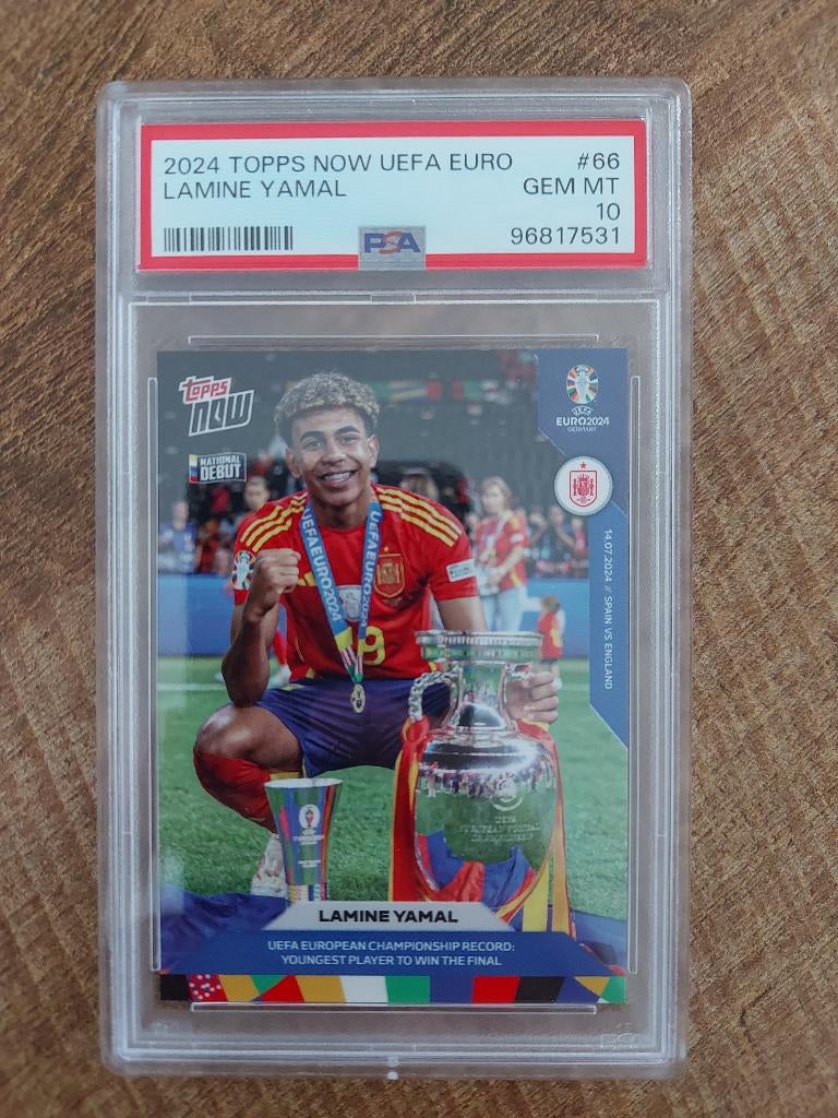 Lamine Yamal Rookie RC-Topps Chrome 23/24  - PSA 10  GEMMINT, Ophalen of Verzenden, Nieuw, Spelerskaart