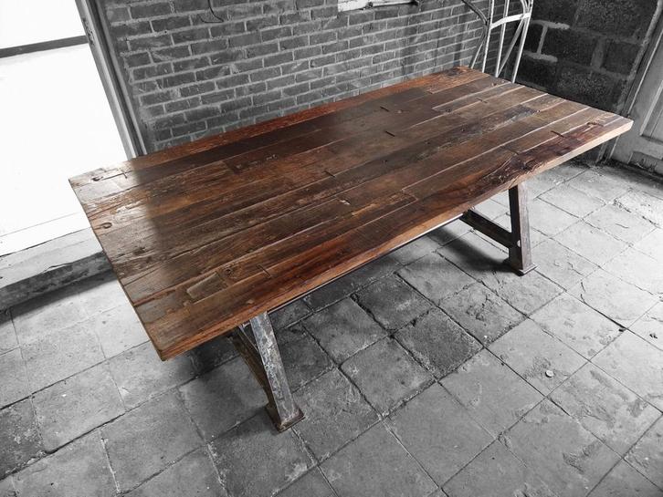 Table industrielle, Maison & Meubles, Tables | Tables à manger, Enlèvement