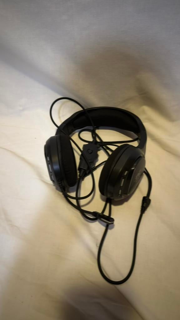 Onikuma Gaming Headset! Met RGB Verlichting & Microfoon!, Informatique & Logiciels, Casques micro, Enlèvement ou Envoi, Casque gamer