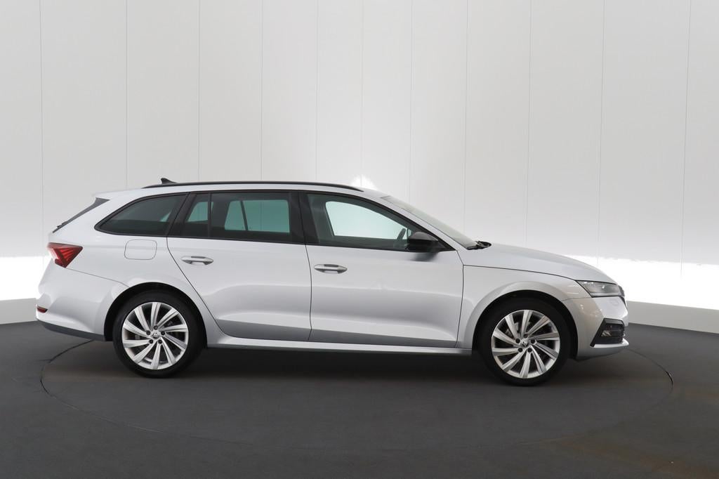 (2BBG974) SKODA OCTAVIA COMBI, Autos, Skoda, 1395 cm³, Argent ou Gris, Achat, Carnet d'entretien