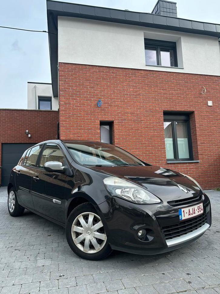 Renault Clio 1.2 Night and Day 112000km pret à immatriculer, Autos, Renault, Particulier, Clio, ABS, Airbags, Air conditionné