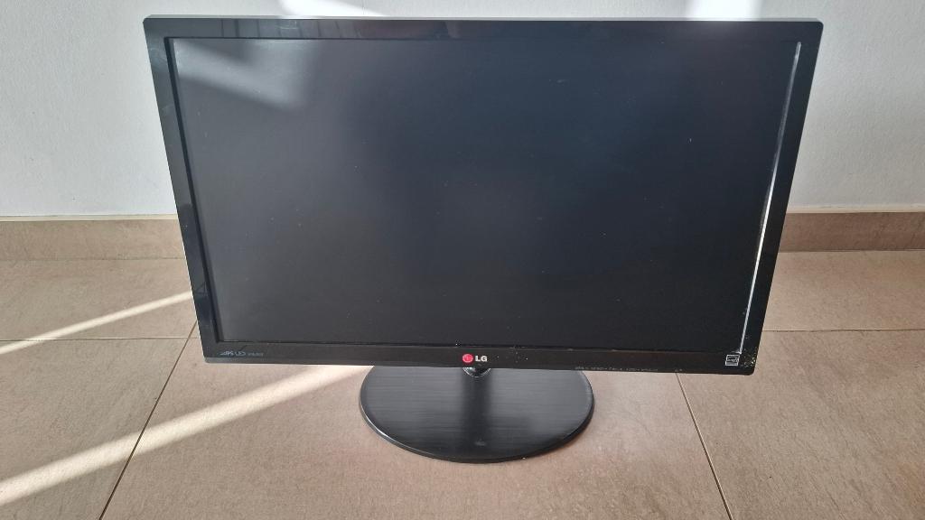 Full HD monitor - LG Flatron 24EA53VQ-P – 24, Gebruikt, Full HD, 61 t/m 100 Hz, LG
