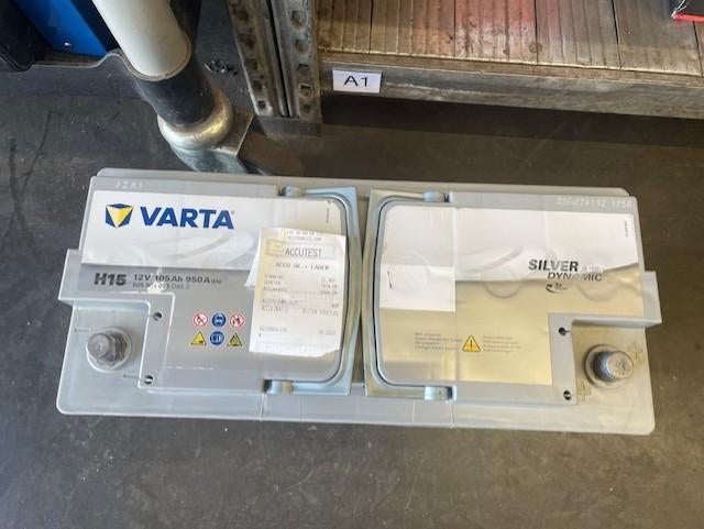 Accu Varta AGM 105AH, Auto-onderdelen, Ophalen, Gebruikt